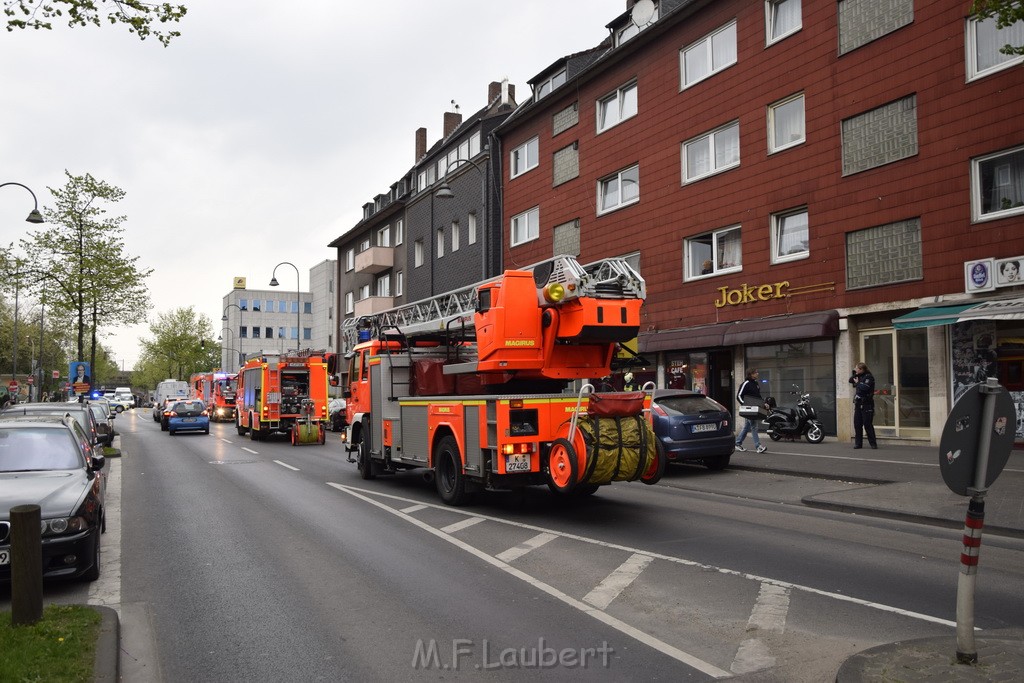 Feuer 1 Koeln Hoehenberg Olpenerstr P02.JPG - Miklos Laubert